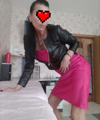 У меня есть нежные руки, способные доставить тебе незабываемое блаженство. Ты не сможешь устоять перед моим чарующим взглядом и улыбкой. Живу в Москве, и я доступна для интимных встреч и приятных вечеров вдвоем. Позволь мне показать тебе, что значит настоящее наслаждение. Я готова пойти на все, чтобы ты остался доволен. Приходи ко мне, и я окуну тебя в мир наслаждения и страсти. Отзывы о моих услугах говорят сами за себя. Смотрите мои фото, и ты поймешь, что тебе есть, чего тебе не хватает. Жду тебя, сладость! 💋🔥 4329, 38 лет